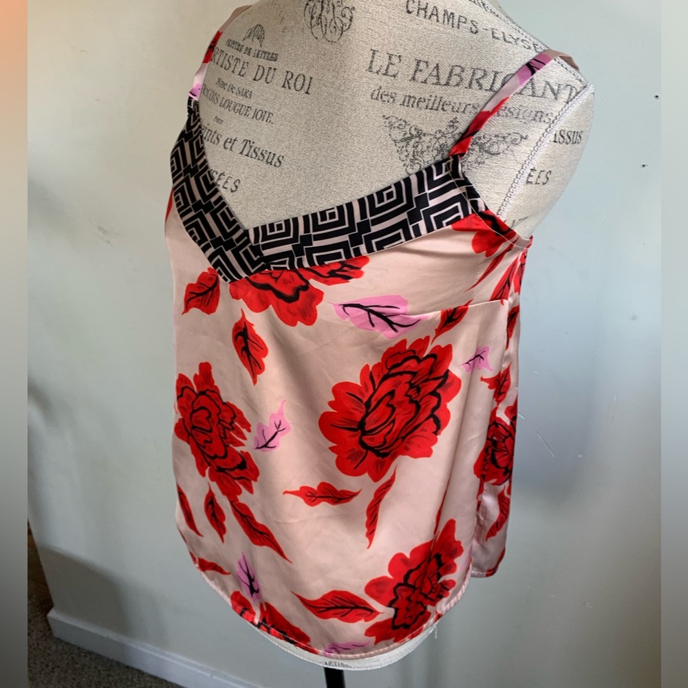 ▶️ Nema Satin Tank Top Womens M Floral Peony Print Cami Y2K Resort Pink EUC - Picture 10 of 12
